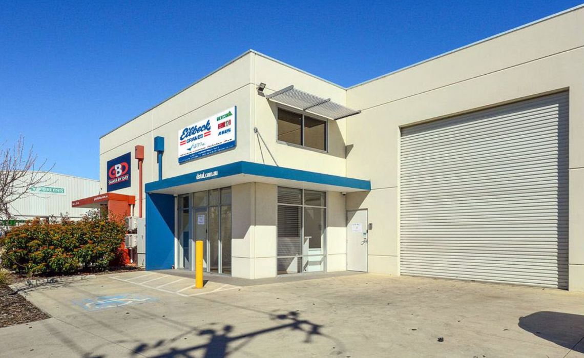 Adelaide crane service